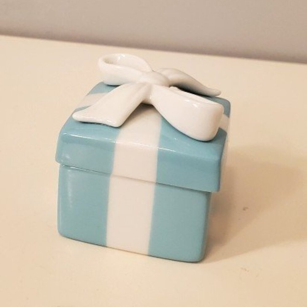 2" Small Tiffany Blue Gift Box White Ribbon Trinket Bone China Porcelain Jewelry